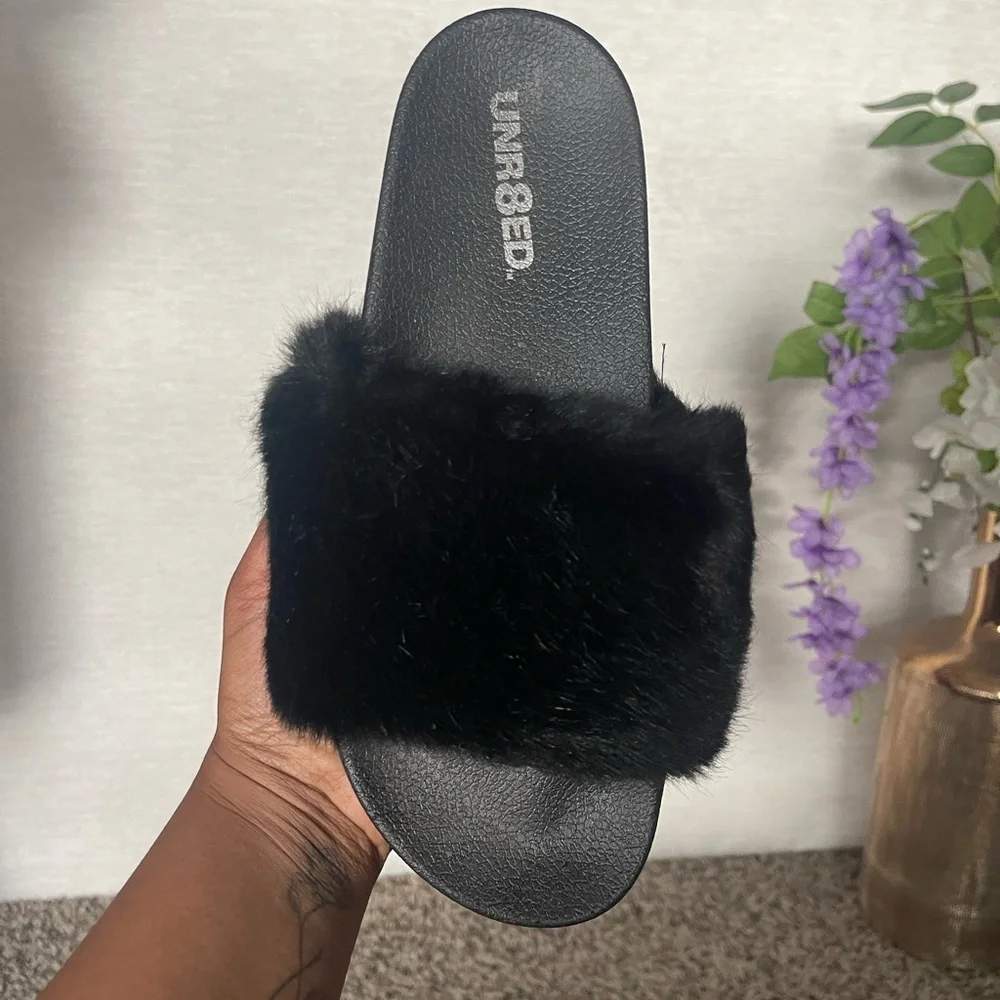 Unr8ed Black Faux Fur Slide Sandal - Picture 3 of 9